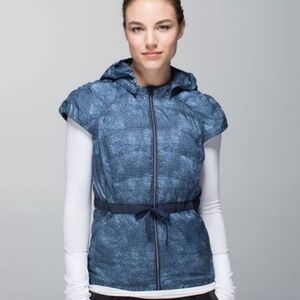 Lululemon Spring Fling puffy vest, size 8